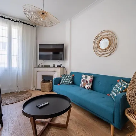 B016 - Beautiful For 4 - Center